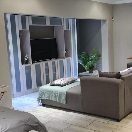 Bayswater Guest Rooms Bloemfontein Exterior foto